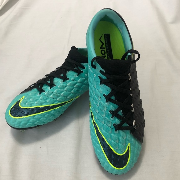 nike hypervenom phantom size 7